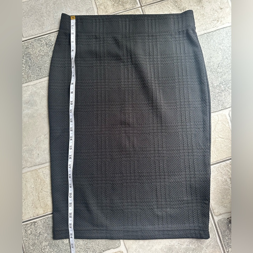 Banana Republic Black Solid Weave Print Skirt